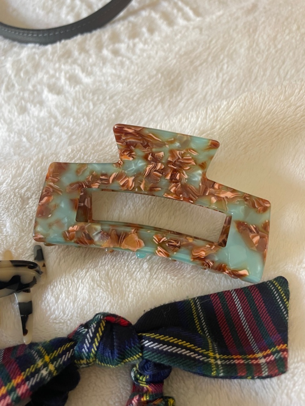 Assorted Women's Hair Clips & Bow Scrunchies - Multicolor - Picture 4 of 12